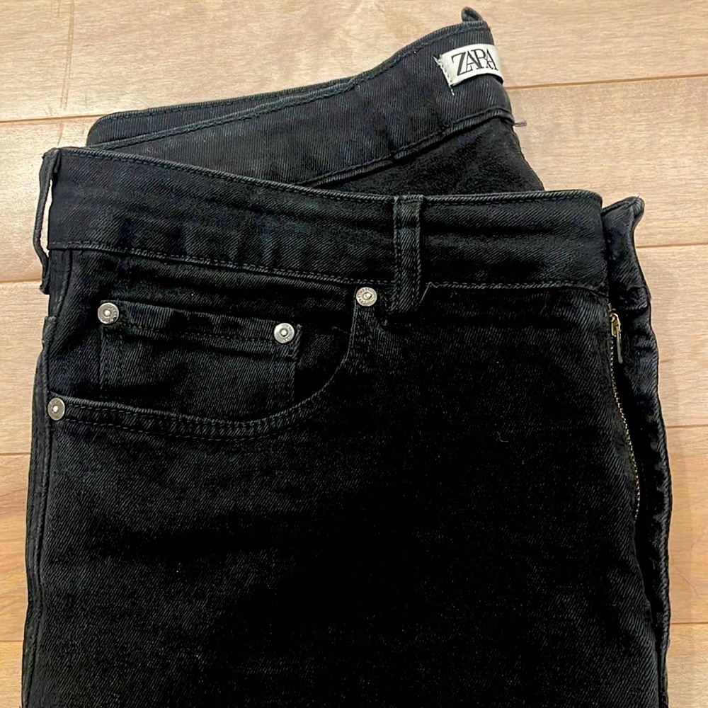 Black Zara jeans